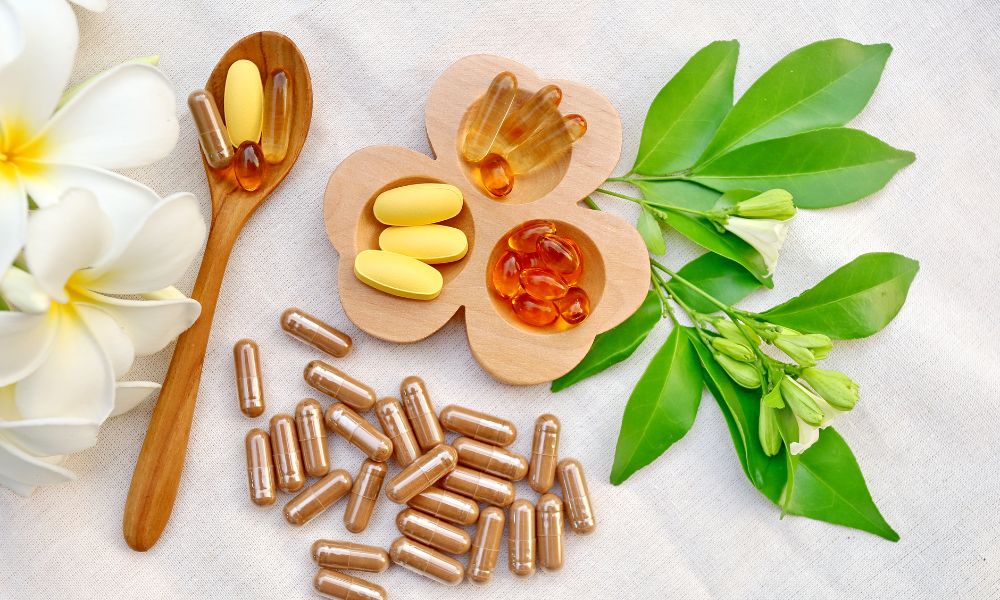 vékonyszálú haj dúsítása egészséges életmóddal és vitaminokkal