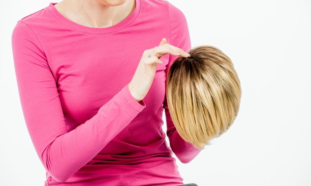 hajpótlás vagy paróka természetes hatású paróka